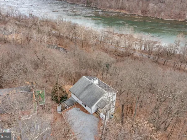 86 Old Strider Ln, Harpers Ferry, WV 25425