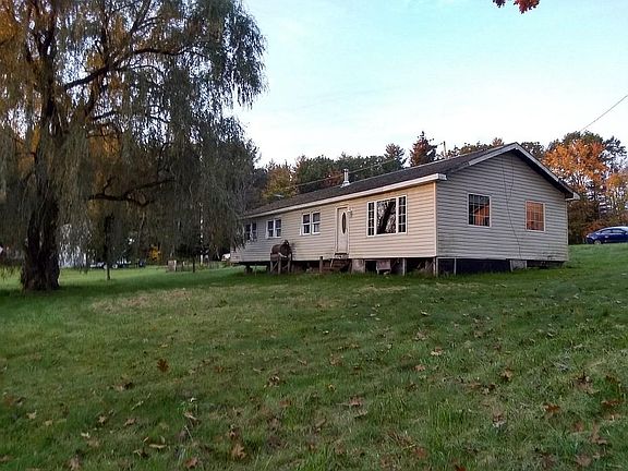 3rd image of 60 McStine Ln