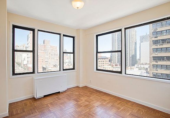 2nd image of 355 E 72nd St #11CA