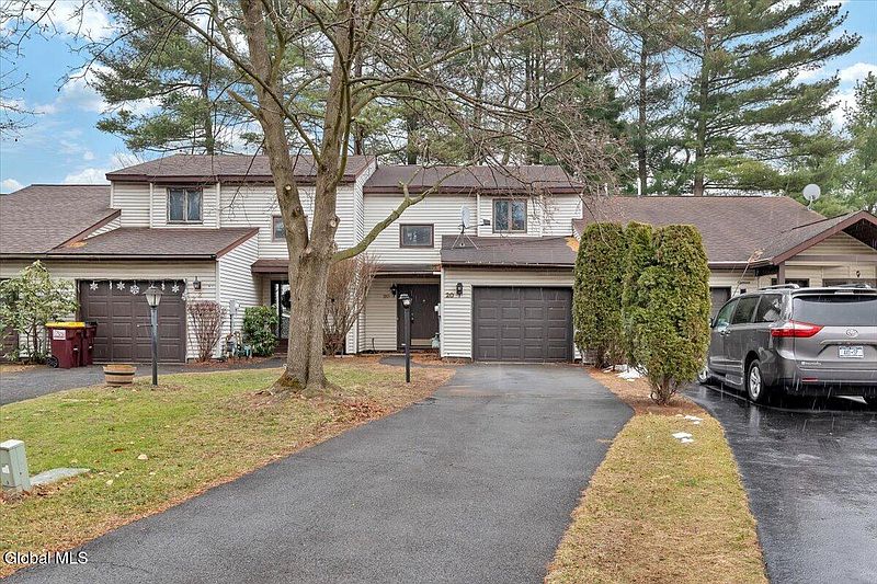 2nd image of 20 Heartwood Court