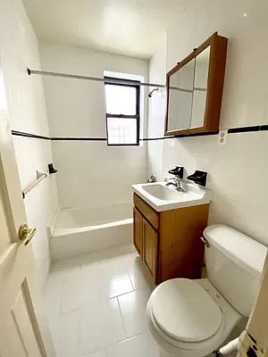 4th image of 43-06 46th St #6EE