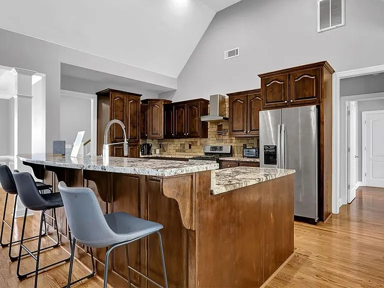 110 Stanley Oaks Pl — Photo 5