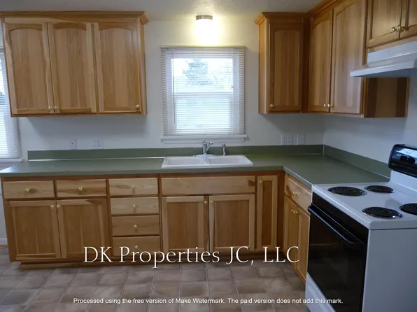 1180 Laurel St, Junction City, OR 97448