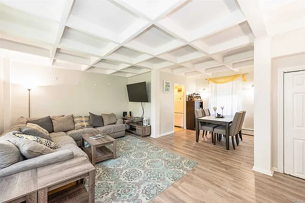 Sold by Century 21 American Homes | media 23