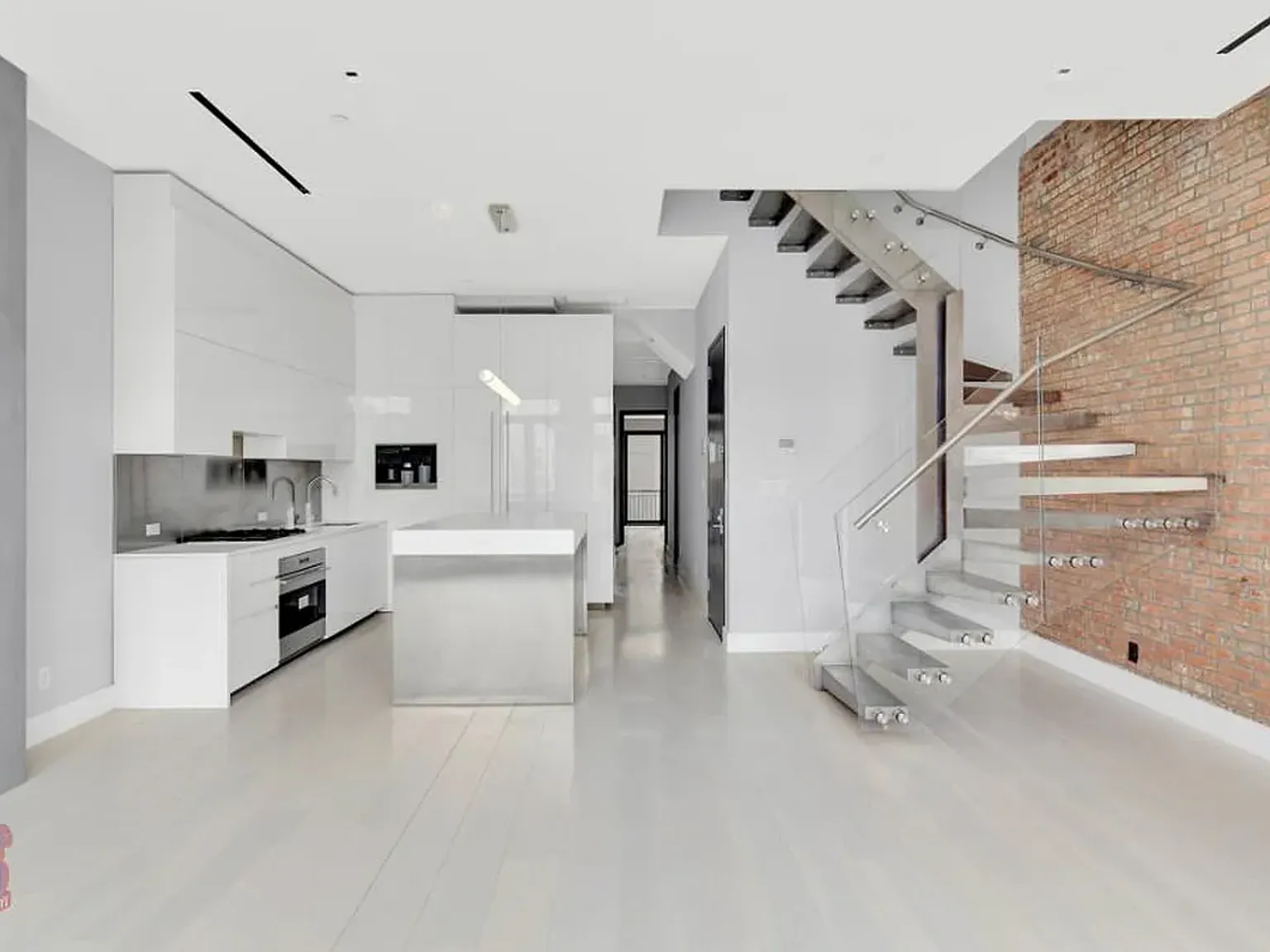 319 Bowery — Photo 2