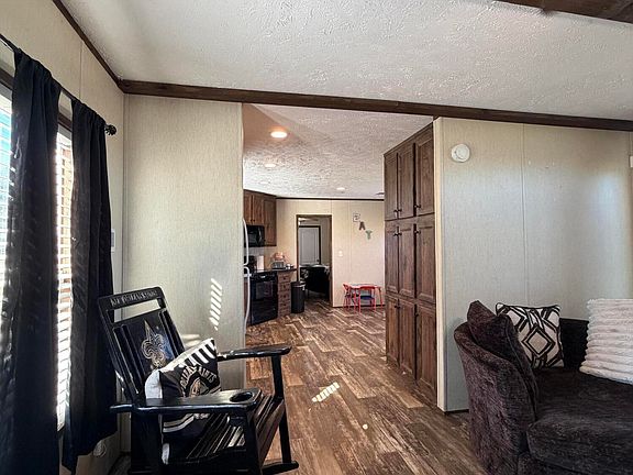 4th image of 185 Sidney Charles Rd