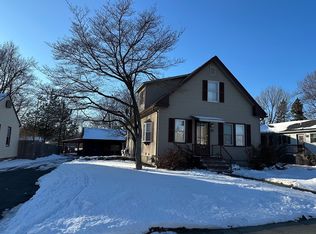 25 Christopher St, Chicopee, MA 01020