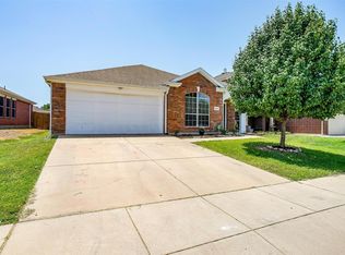 6348 Stone Lake Dr, Fort Worth, TX 76179