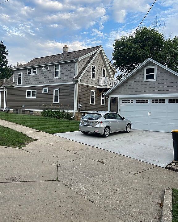 Exterior & garage 