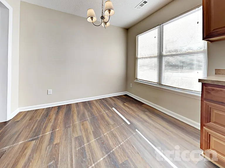 1701 Gordon Walters Dr — Photo 5