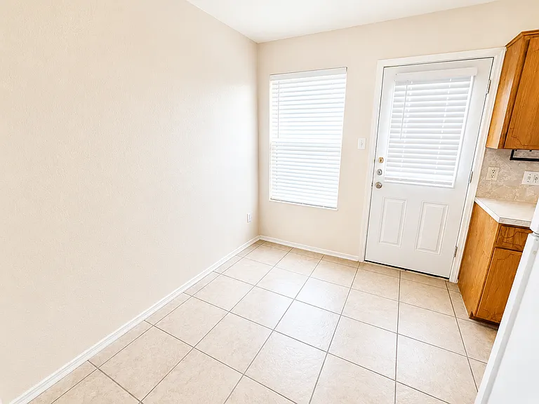 1206 Industrial Blvd — Photo 6