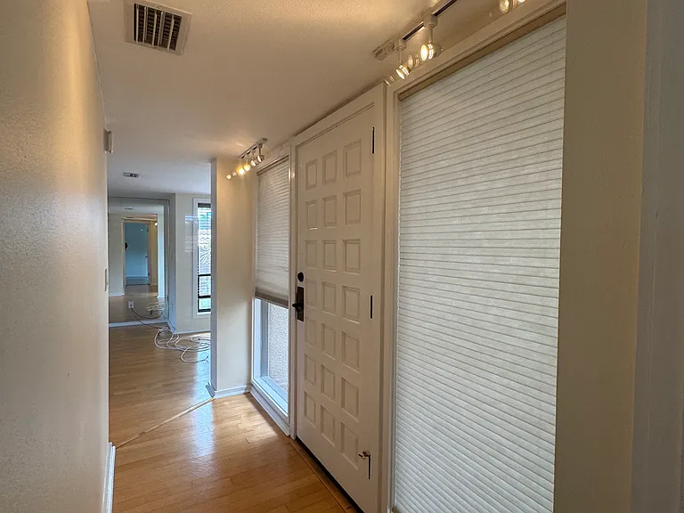1320 Pelican Creek Xing — Photo 35