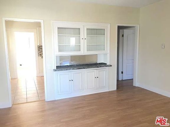 2nd image of 838 W 76th St
