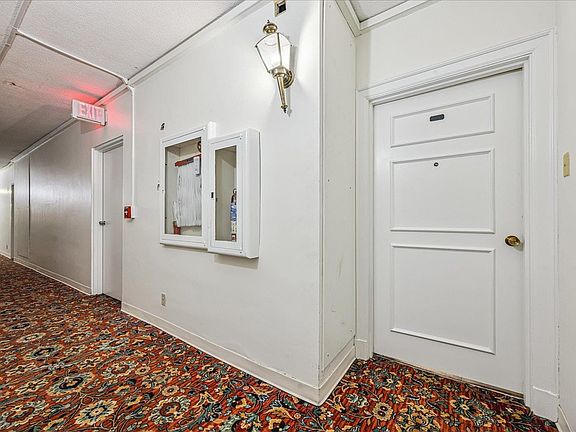 3rd image of 1960 N Parkway Ave #311