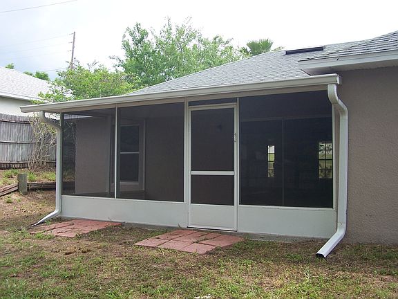 2nd image of 420 Bloxam Ave