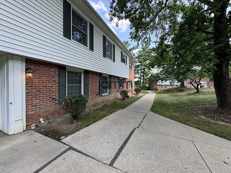 7025 Carriage Hill Dr #101 — Photo 1