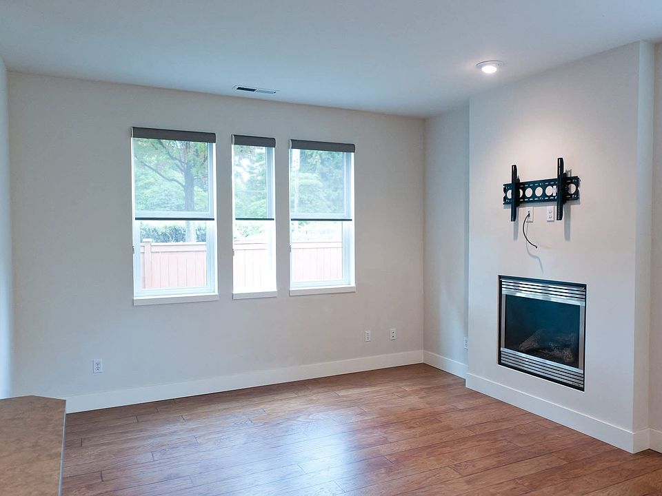 1st image of 1232 159th Pl SW