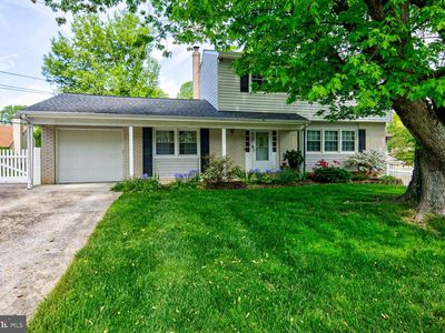 2 Henderson Hill Rd, Newark, DE, 19711