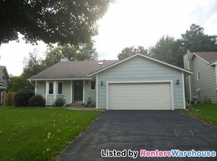 7095 41st St N, Oakdale, MN 55128