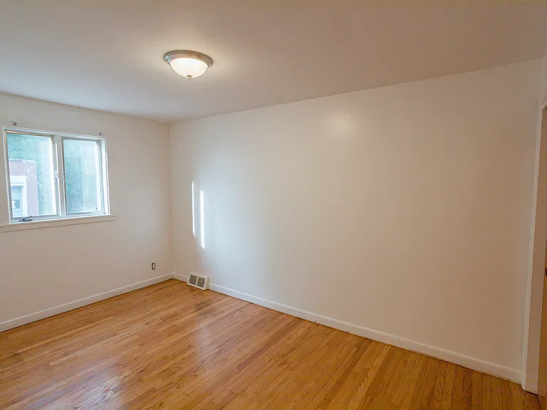 1503 Meadowbrook Dr #2 — Photo 7