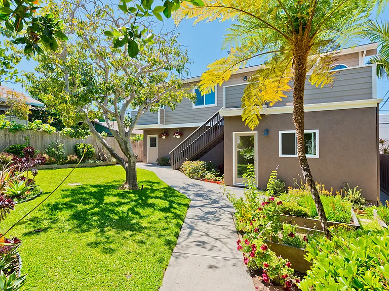 4587 Bermuda Ave — Photo 1