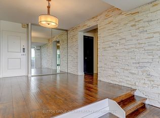 250 Scarlett Rd N #807, Toronto, ON M6N 4X5