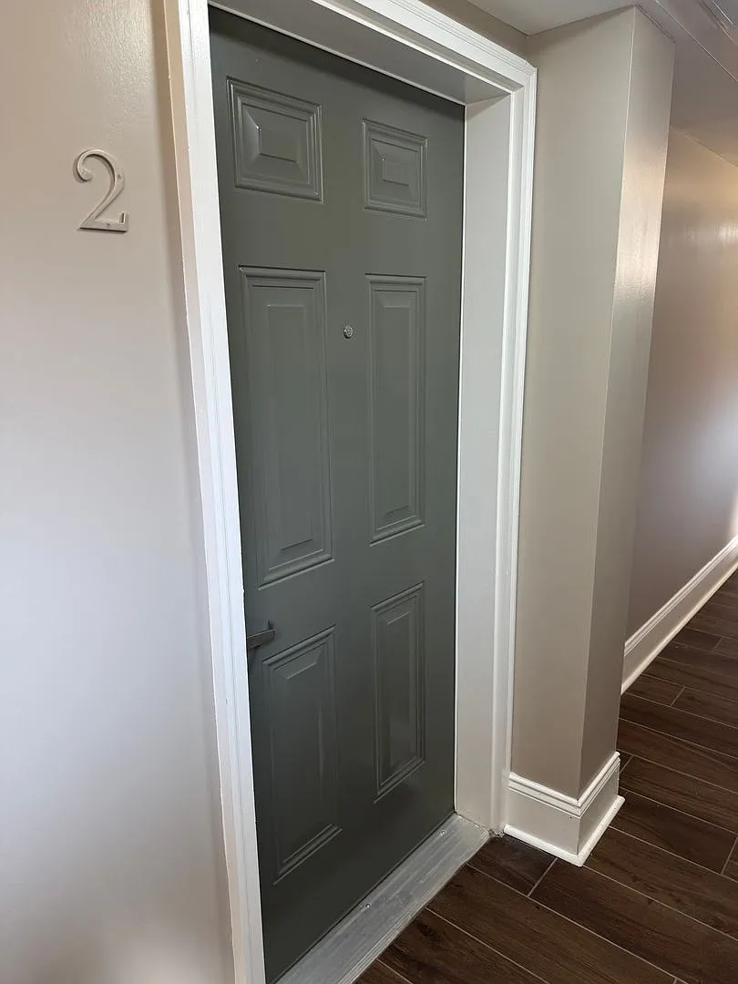 330 Linden Ave — Photo 1