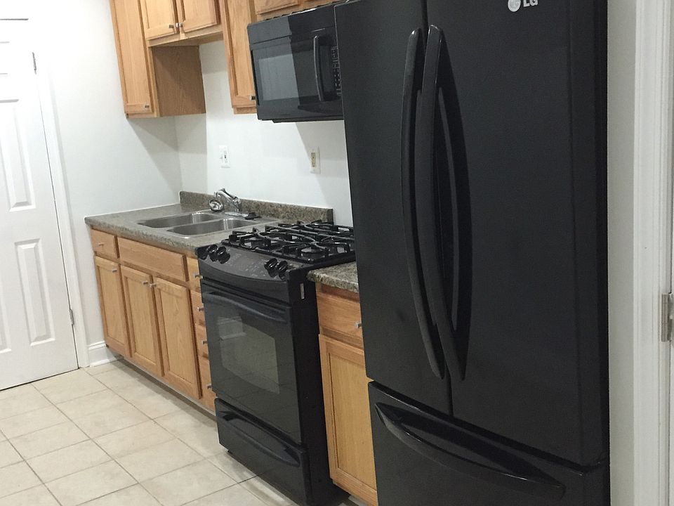 2nd image of 503 N Washington St