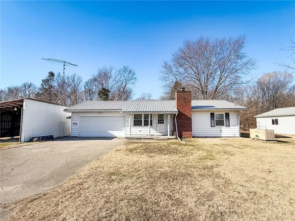 423 S Walnut St, West Union, IL 62477