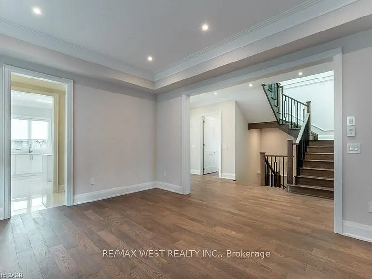 119 Jay St — Photo 10