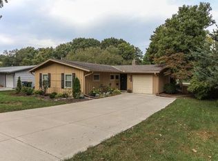 7524 Tomahawk Rd, Prairie Village, KS 66208
