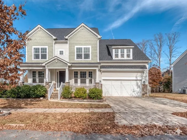 9811 Quercus Ln, Huntersville, NC 28078