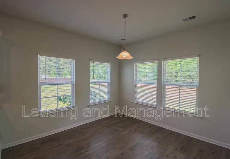 150 Daniels Creek Cir — Photo 7