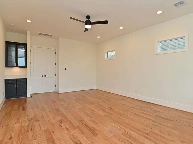 1733 Du Barry Ln — Photo 26