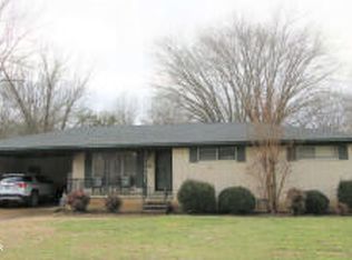 5011 Caldwell Dr, Milan, TN 38358