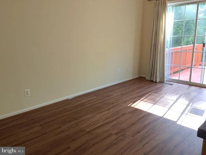 21511 Welby Ter — Photo 6