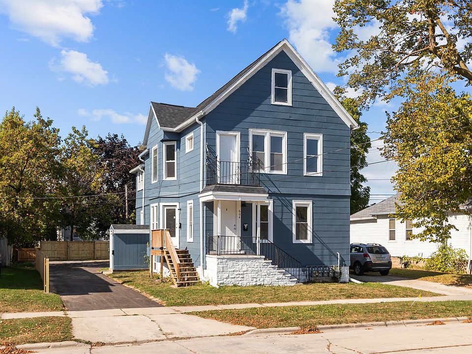 1st image of 604 S Greenwood