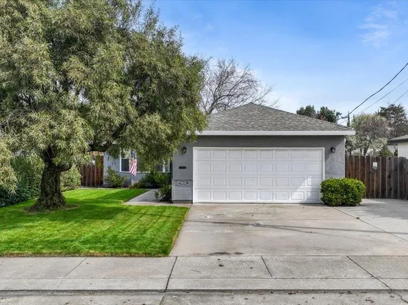 1617 4th St, Escalon, CA 95320