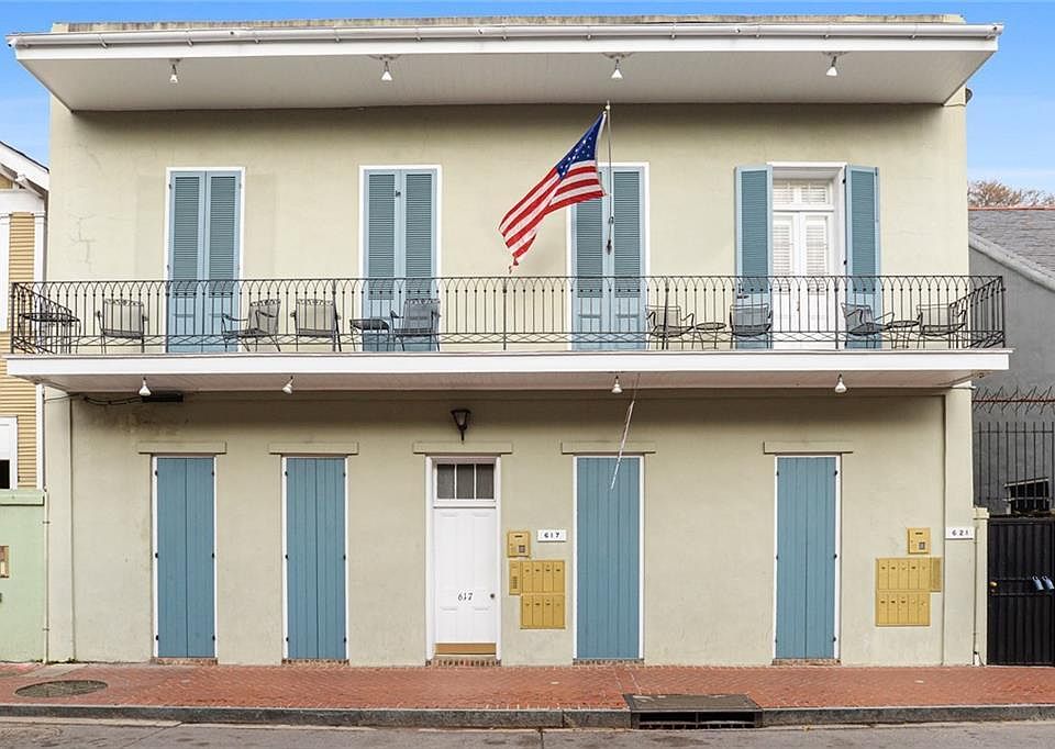 1st image of 617 Dauphine St APT 4