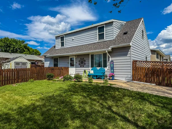 1608 E Park St, Pierre, SD 57501