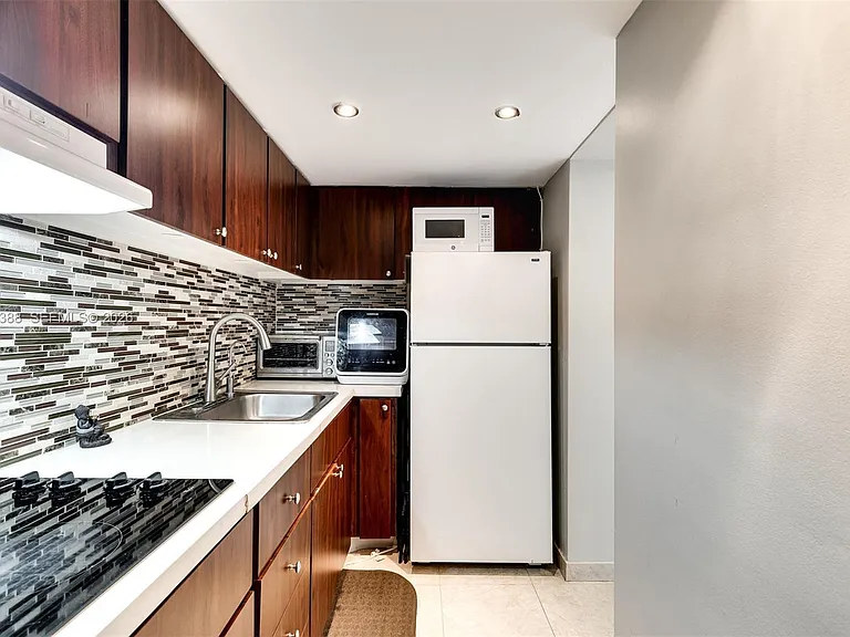 1200 West Ave #312 — Photo 11