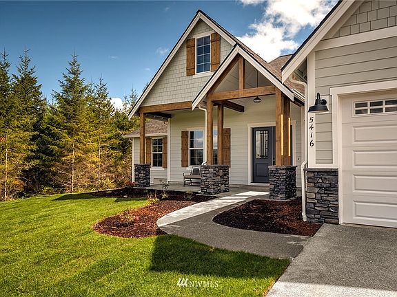 2nd image of 5416 Copper Mill Court NE