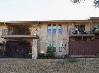 5826 Sandhurst Ln APT D, Dallas, TX 75206