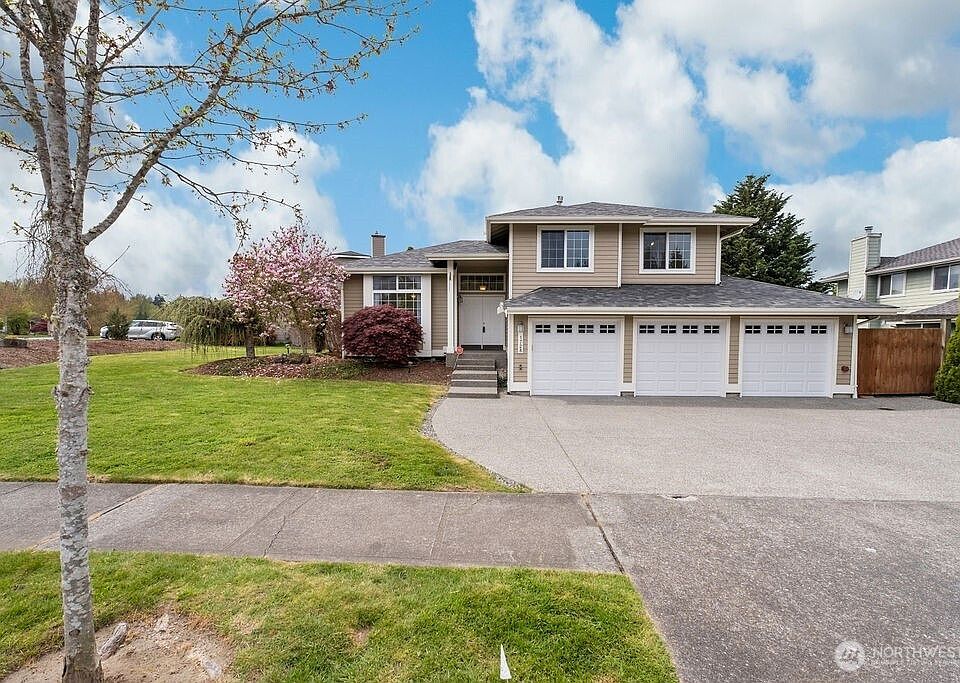 1728 Amber Boulevard