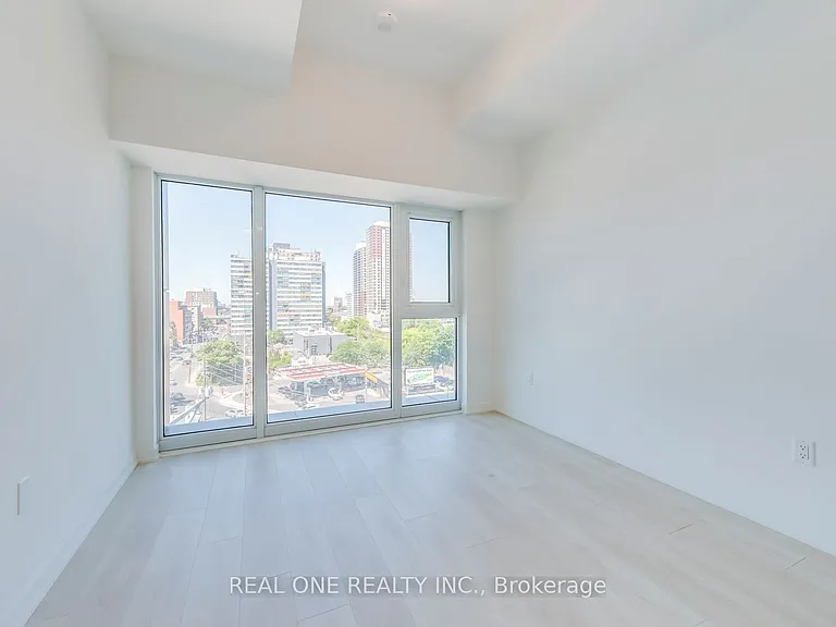 1285 Dupont St #603 — Photo 13