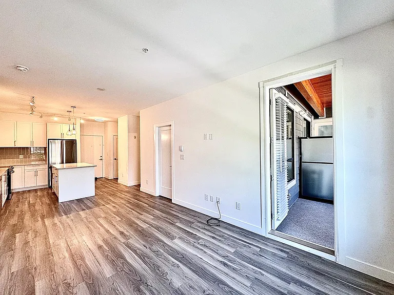 20356 72b Ave #314 — Photo 5