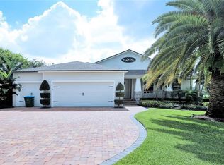 282 Navajo Dr, Oak Hill, FL 32759