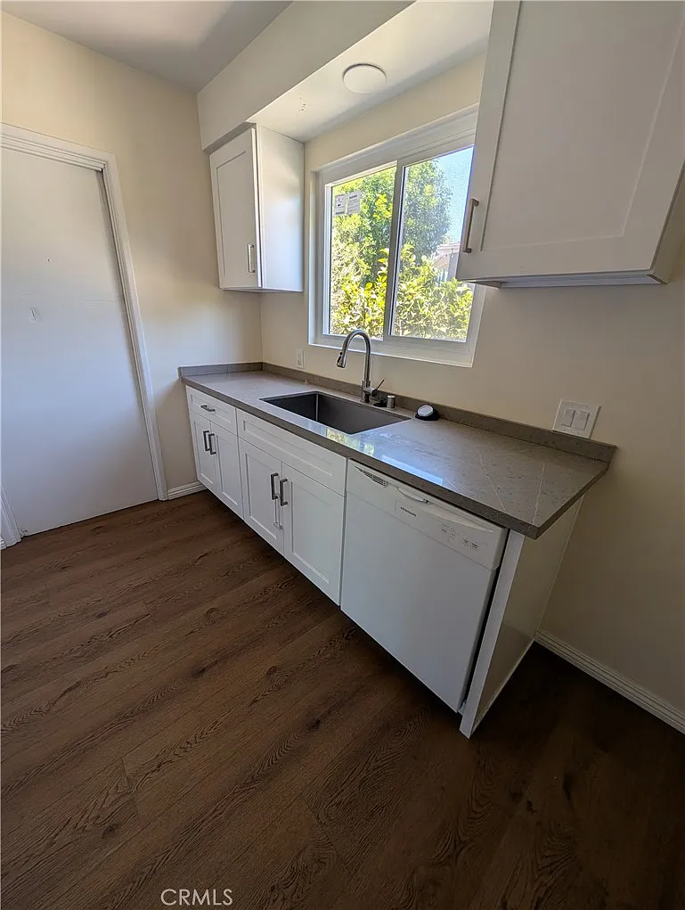 4 bed, 1603 sqft, $4,000 — Photo 4