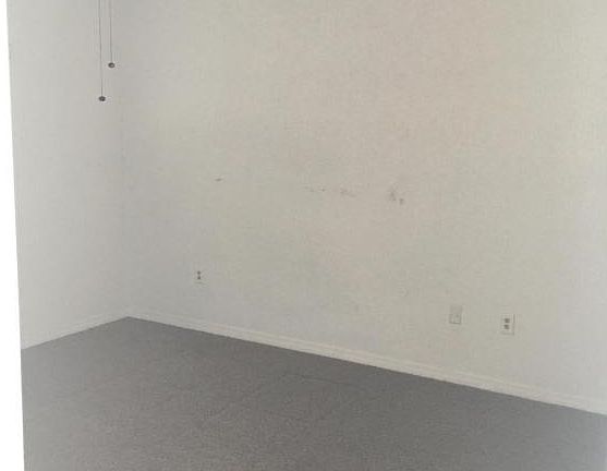 5th image of 1946 Otterbein Ave APT 603