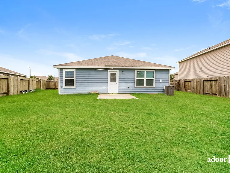 8010 Distant Harbor Rd — Photo 15